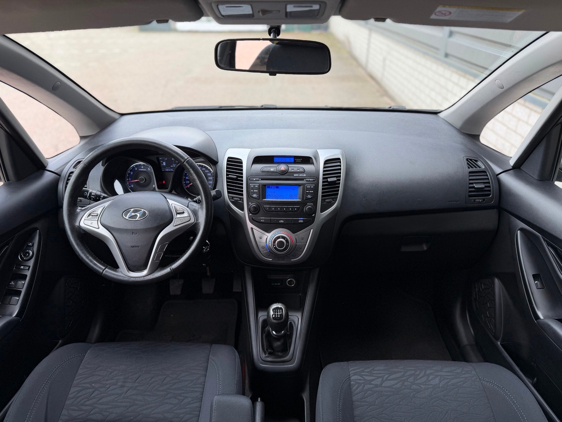 Hyundai Ix20 1.4i i-Motion Airco Trekhaak Complete onderhoud, Auto's, Hyundai, Voorwielaandrijving, Euro 5, Stof, Gebruikt