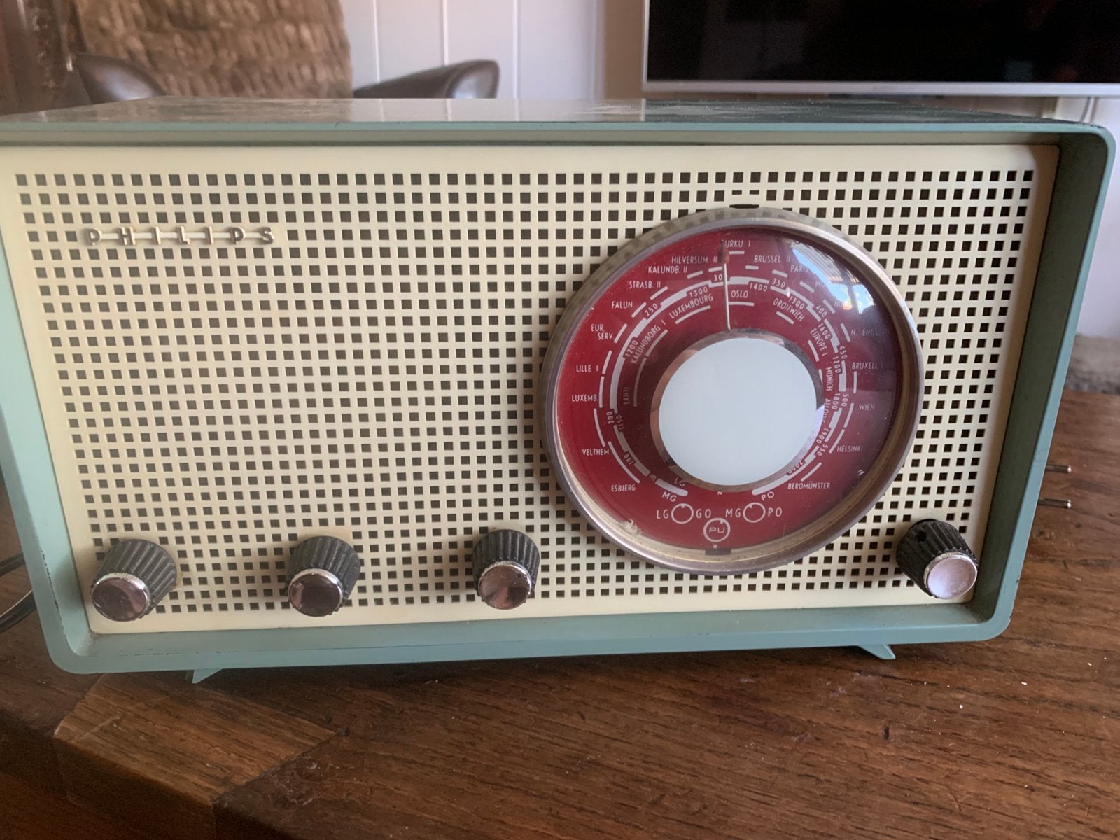 Philips jaren 60 radio, Ophalen