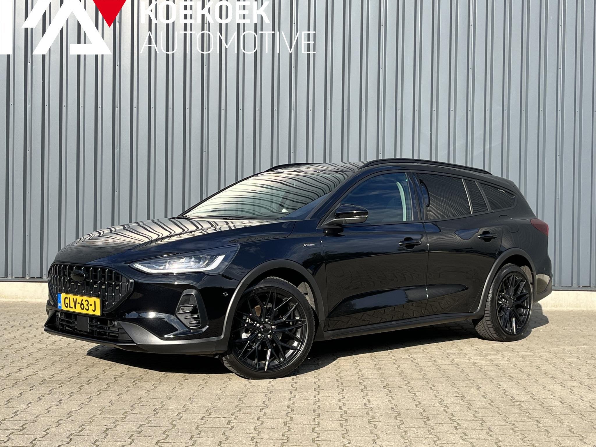 Ford Focus Wagon 1.0 Ecoboost Active ACC/B&O/TREKHAAK, Auto's, Stof, Gebruikt, Met garantie (alle), Zwart