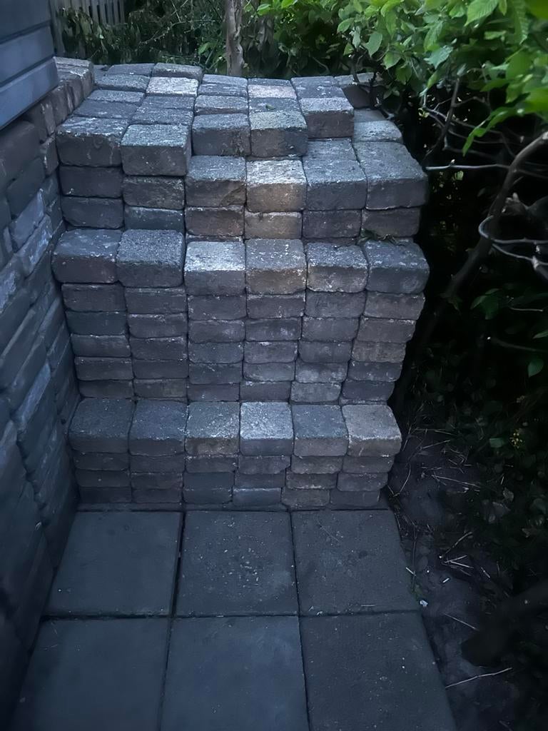 Gratis Getrommelde stenen 15x15 diverse kleuren, Tuin en Terras, Ophalen, Gebruikt, Klinkers, 10 m² of meer