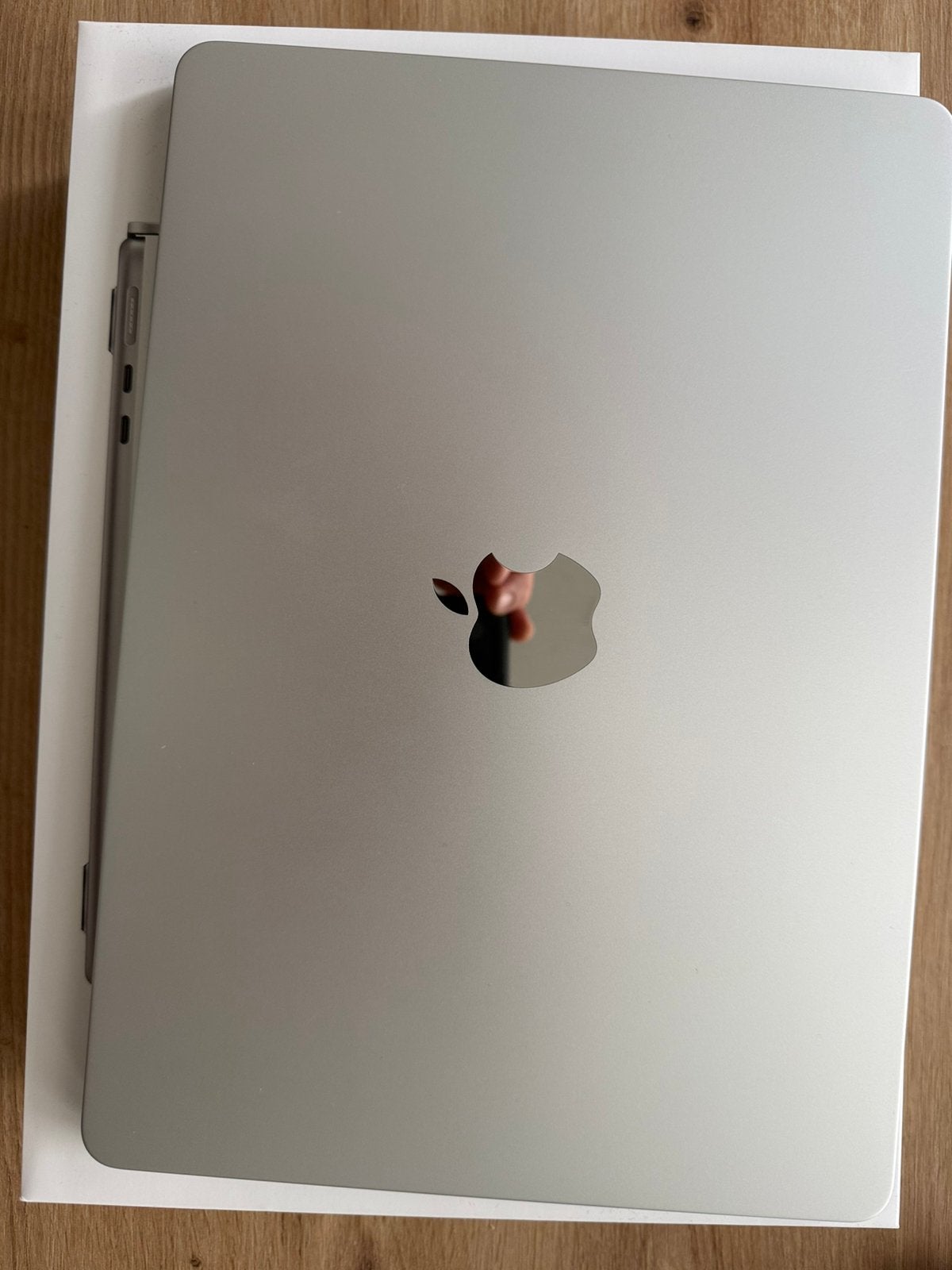 MacBook air 13 inch M4chip 16gb 256SSD  nieuwe  met garantie, Computers en Software, Apple Macbooks, Ophalen, Zo goed als nieuw