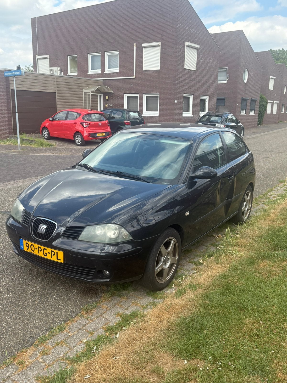 Seat Ibiza 1.4 16V 74KW 2004 Zwart, Auto's, Seat, Voorwielaandrijving, 15 km/l, 40 €/maand, 4 cilinders
