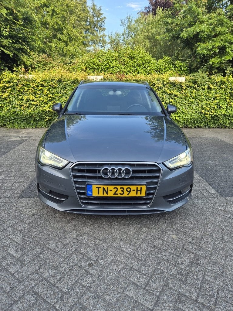 Audi A3 1.4 Tfsi 90KW Sportback 2013 Grijs, Auto's, Audi, Voorwielaandrijving, Euro 5, 4 cilinders, Verblindingsvrij grootlicht