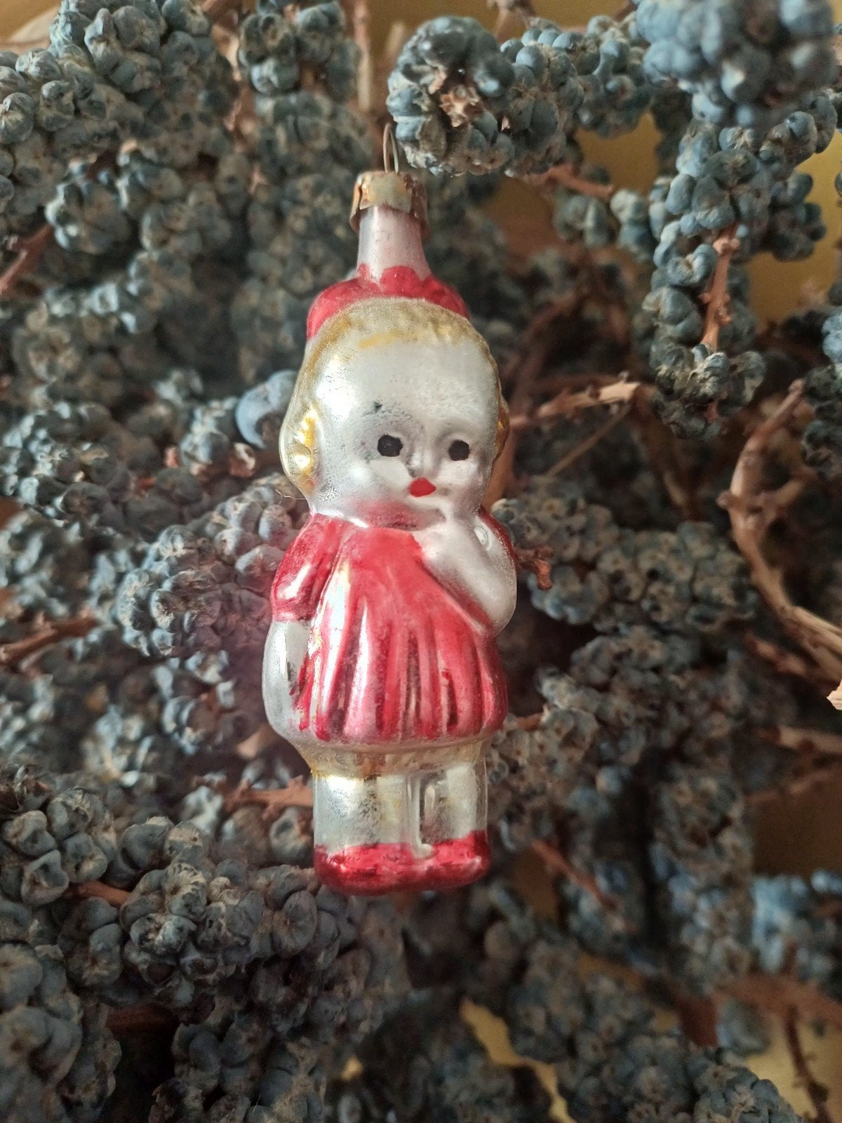 vintage kerstbal van glas meisje, Diversen, Kerst, Ophalen of Verzenden