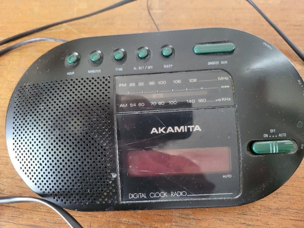Digitale clock radio.                 Wekker., Ophalen of Verzenden, Gebruikt, Digitaal