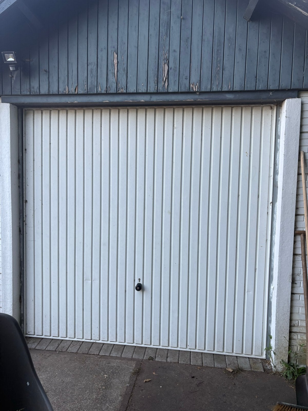 Witte Garagedeur - Gebruikt maar functioneel, Doe-het-zelf en Verbouw, Gebruikt, 80 tot 100 cm, Garagedeur, Ophalen of Verzenden