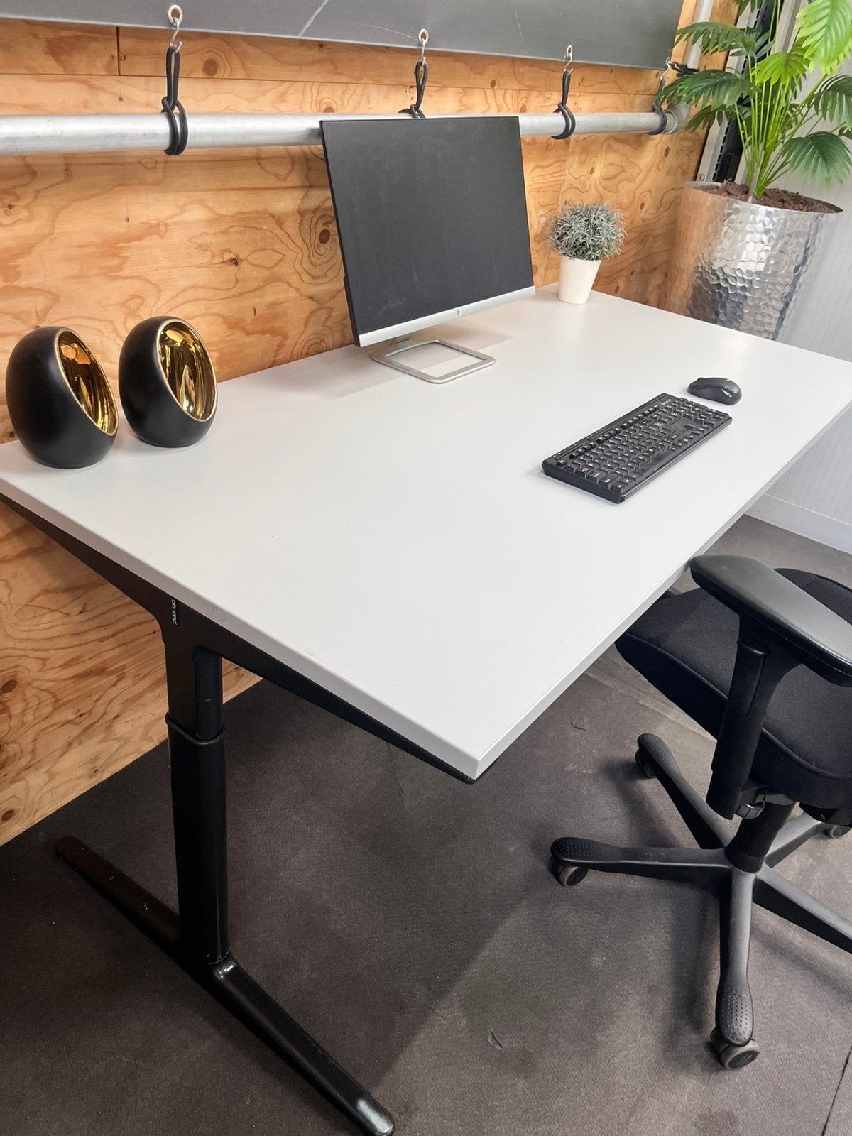 Bureau Ahrend (160/80cm), Ophalen, Overige typen, 160 cm, In hoogte verstelbaar