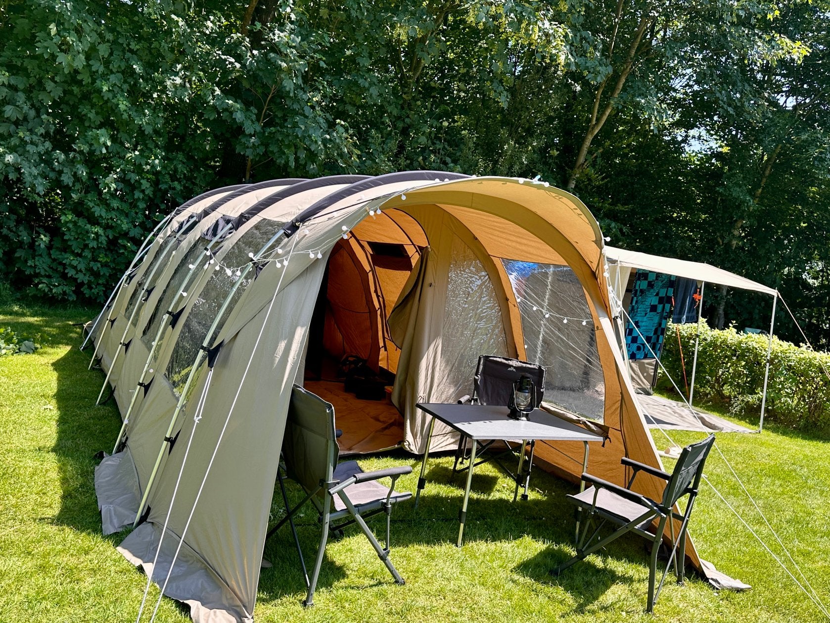 Redwood Birch 4 TC – Tunneltent - In uitstekende staat, Caravans en Kamperen, Ophalen, Zo goed als nieuw, Tot en met 4