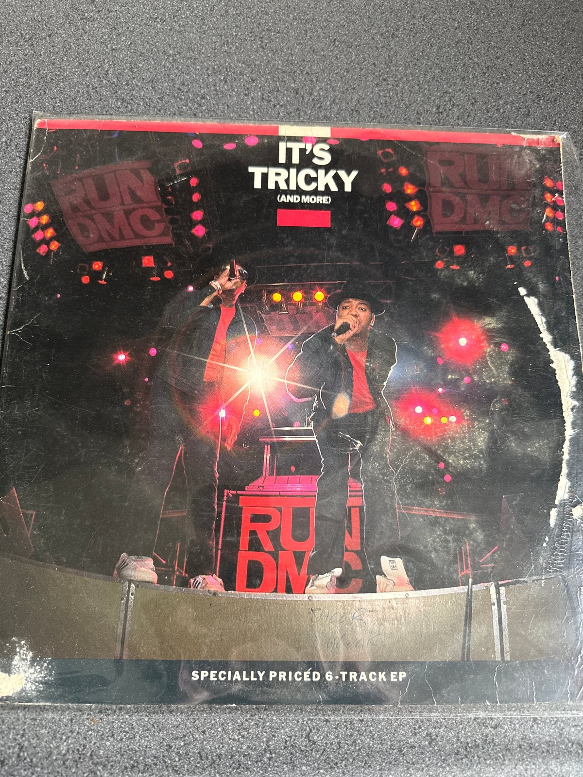 Run DMC - It's Tricky (EP) - Pop/Hip-Hop Vinyl, Ophalen of Verzenden, Gebruikt, 12 inch, EP
