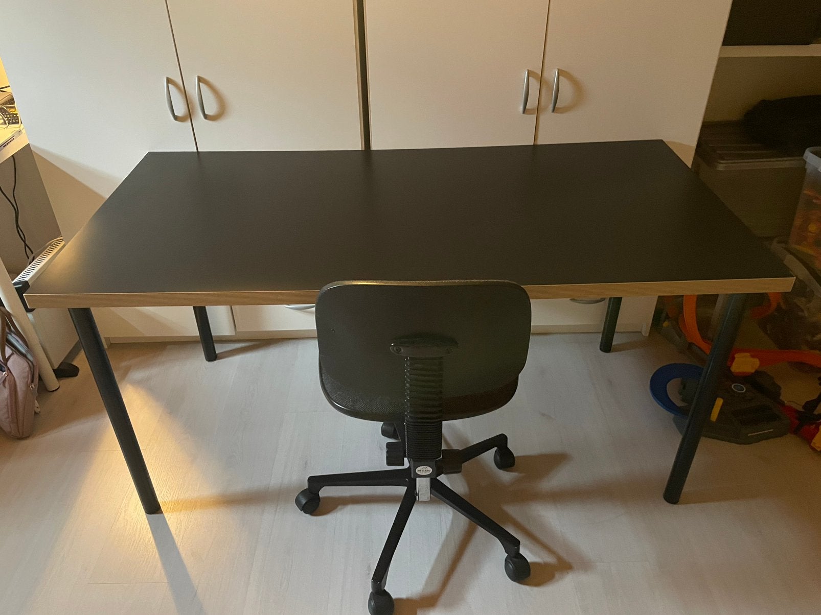 Prachtig bureau, Ophalen, Zo goed als nieuw, 75 cm, 150 cm
