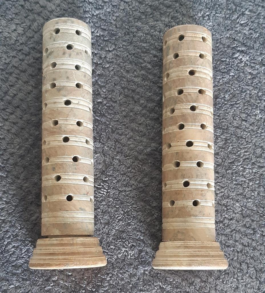 2x Speksteen Kandelaar uit Brazilië - 22cm Hoog, Overige materialen, Ophalen of Verzenden, Zo goed als nieuw, Kandelaar