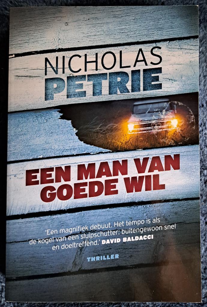 NICHOLAS PETRIE  - Thriller       (zo goed als nieuw), Boeken, Ophalen of Verzenden, Zo goed als nieuw