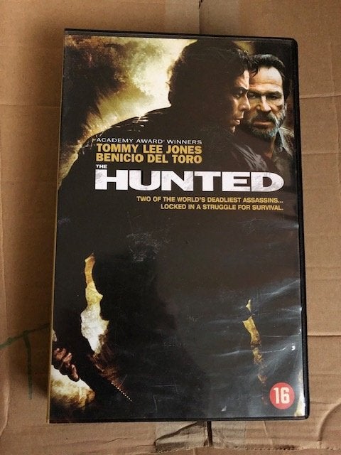 The Hunted Ex-rental VHS videoband, Vanaf 16 jaar, Ophalen of Verzenden, Gebruikt, Actie en Avontuur