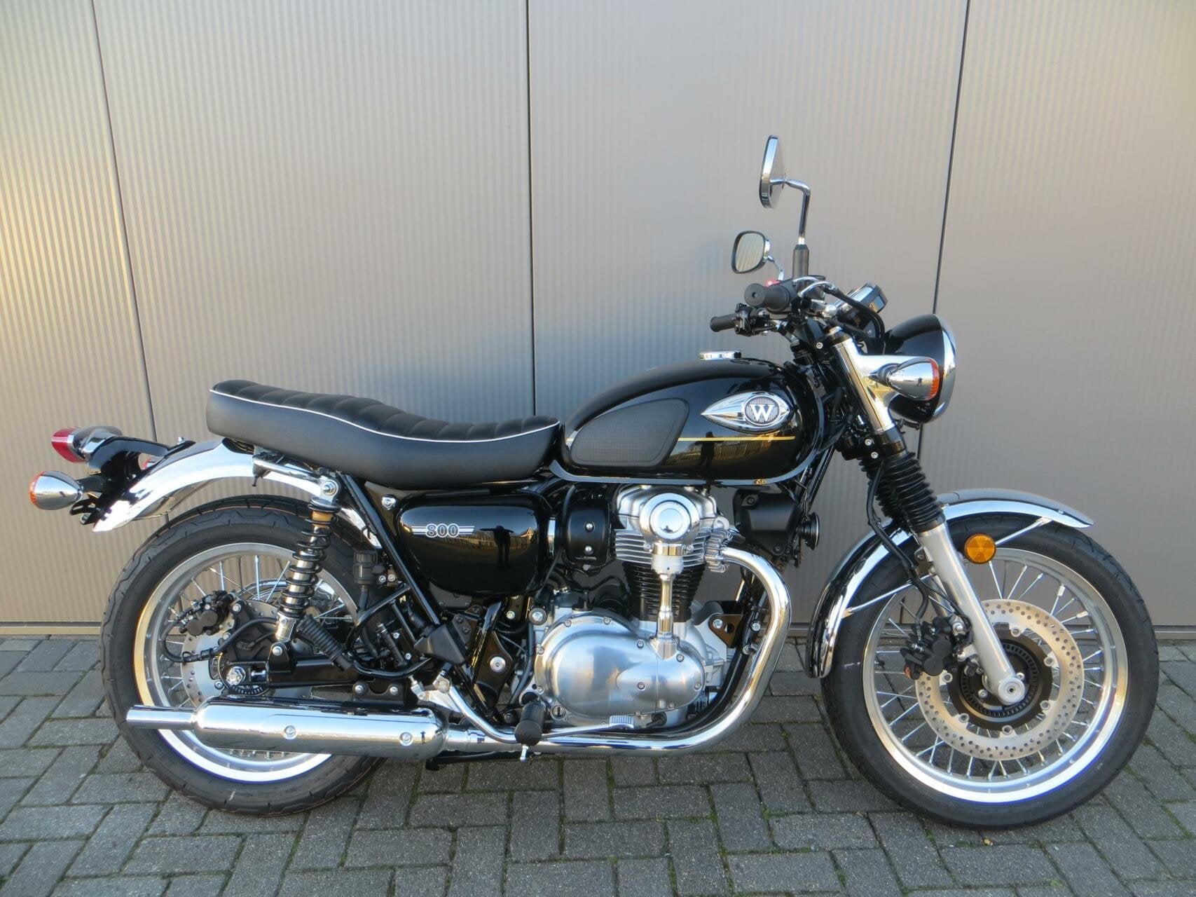 Kawasaki W 800, Motoren, Nieuw, Bedrijf, Handgeschakeld, Naked bike