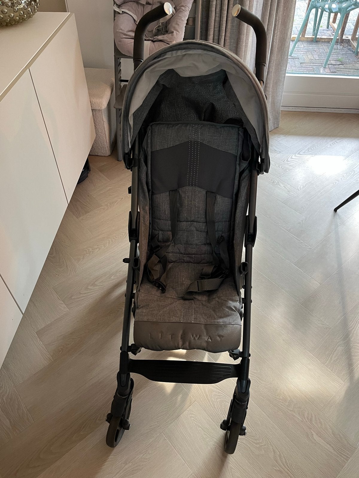 Nette Chicco Liteway buggy - Grijs, Ophalen, Gebruikt, Overige merken, Verstelbare rugleuning