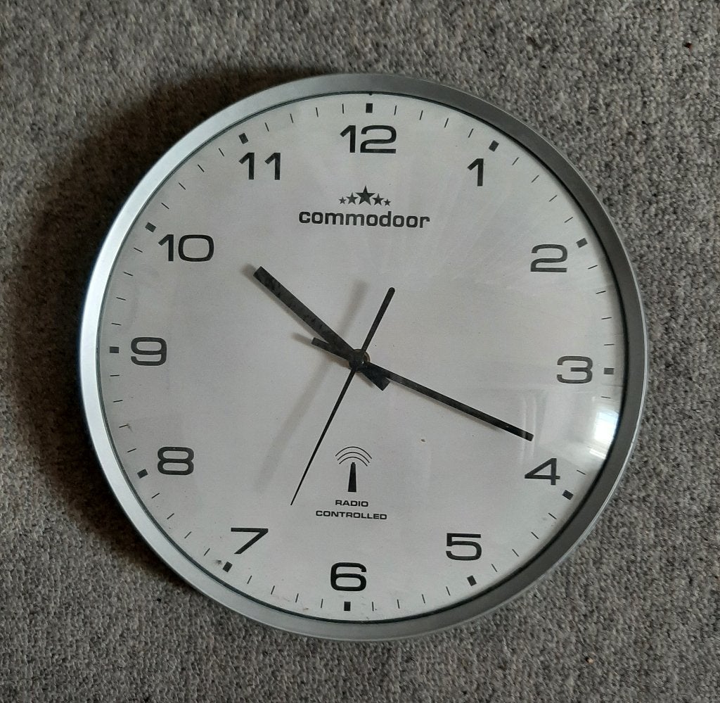 Commodoor Radio Controlled Wandklok, Ophalen, Wandklok, Analoog, Radiogestuurd
