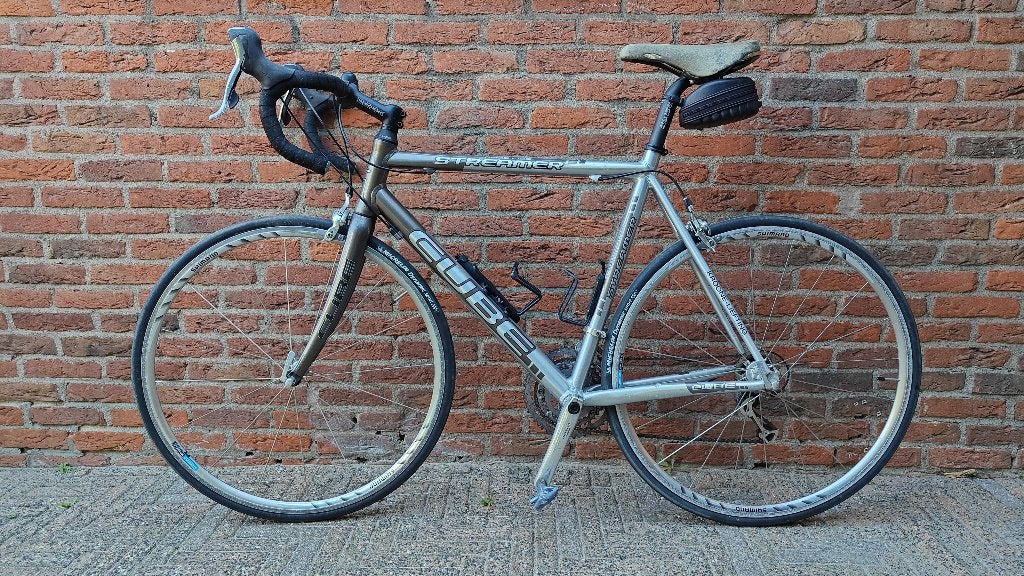 Cube Race Line Streamer - Framemaat 56 Incl. schoenen mt44, Gebruikt, Velgrem, Aluminium, Meer dan 20 versnellingen