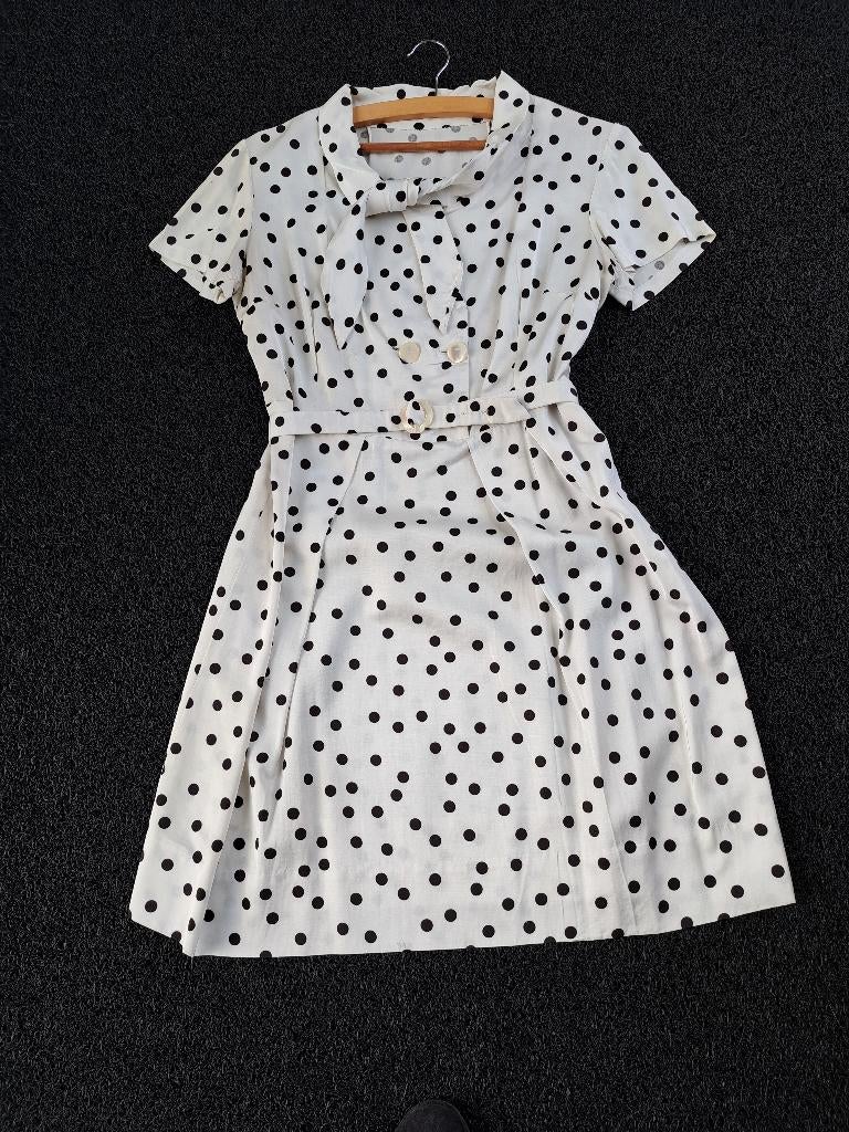 retro vintage jaren 50 60 zwart wit stippen jurk 36/38, Kleding | Dames, Jurken, Zwart, Ophalen of Verzenden, Maat 36 (S), Geen merk