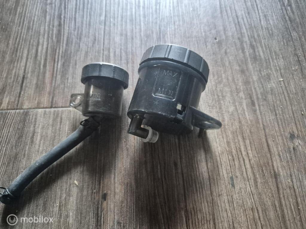 Remvloeistofreservoir koppelingsreservoir reservoirs brembo, Motoren, Gebruikt, Factorystore.service@ducati.com, Ophalen of Verzenden