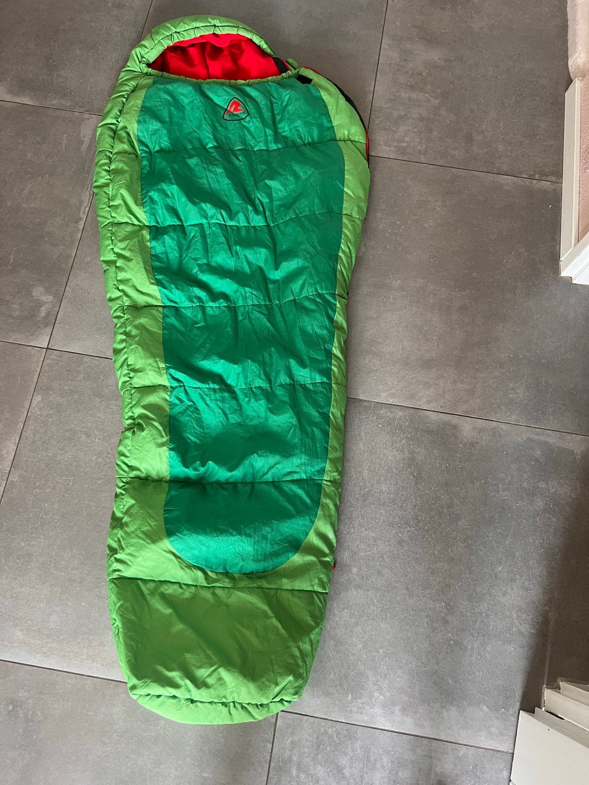 Robens Trailhead Jr. Slaapzak - Groen/Rood, Ophalen, Gebruikt