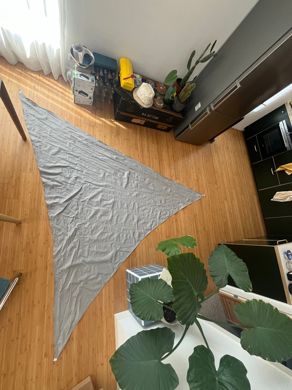 Grijze driehoekige schaduwdoek - 100% polyester 3x3 m, Ophalen of Verzenden, Zo goed als nieuw