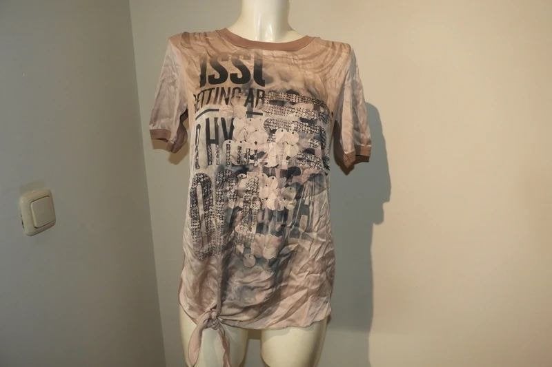 Marccain shirt zijde voorkant knoop onderkant print N4/40