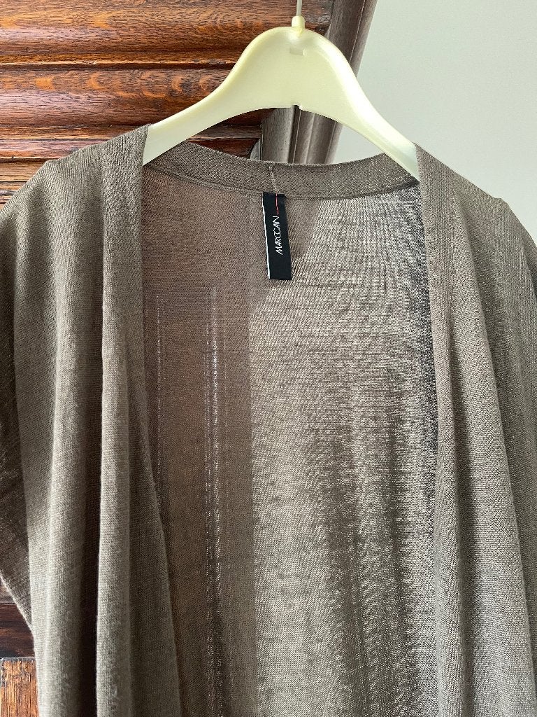 Mooi nieuw mouwloos vest van Marccain maat 4 groen., Maat 38/40 (M), Nieuw, Ophalen of Verzenden, Marccain