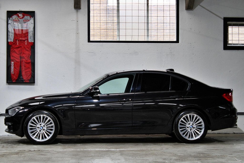BMW 3-serie 335i xDrive Executive | Luxury line | Leder Dako, Auto's, BMW, Met garantie (alle), Zwart, Leder, Bedrijf
