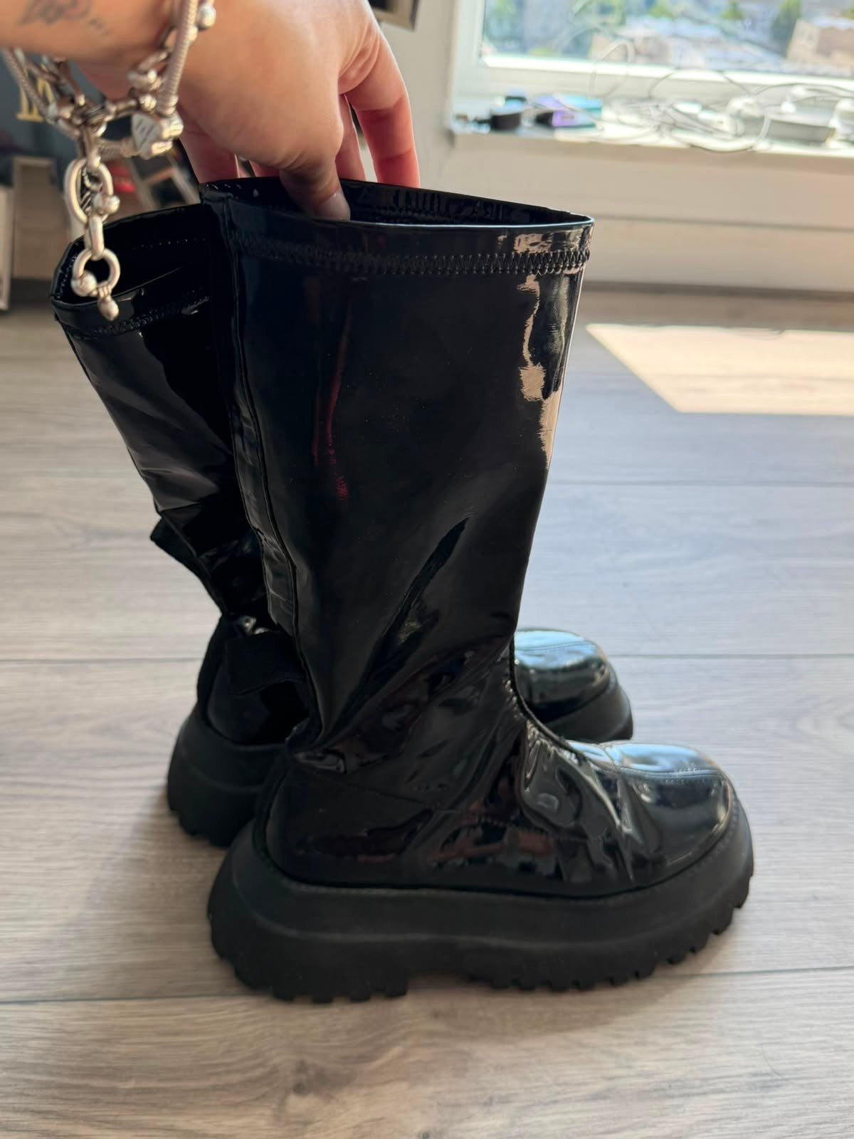 Zwarte lakleren laarzen met dikke zool, Hoge laarzen, Zwart, Ophalen of Verzenden, Onbekend
