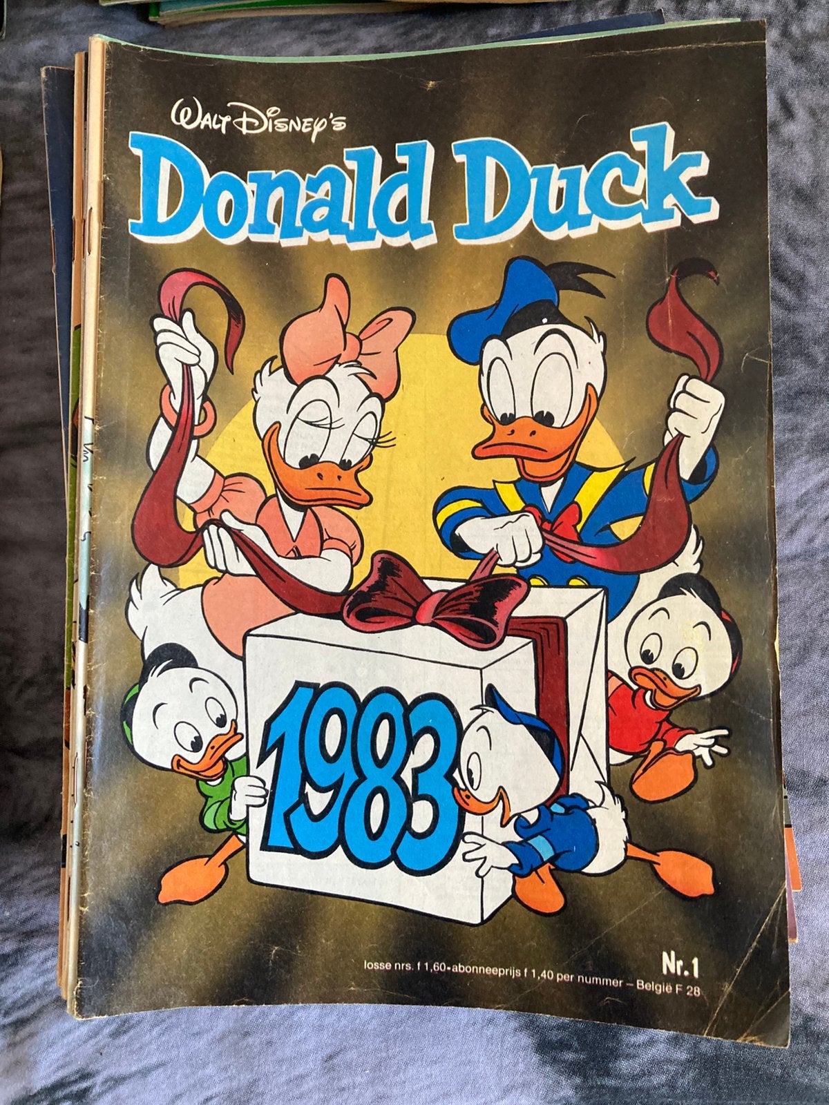 Te koop: complete jaargang Donald Ducks 1983, Ophalen of Verzenden, Gelezen