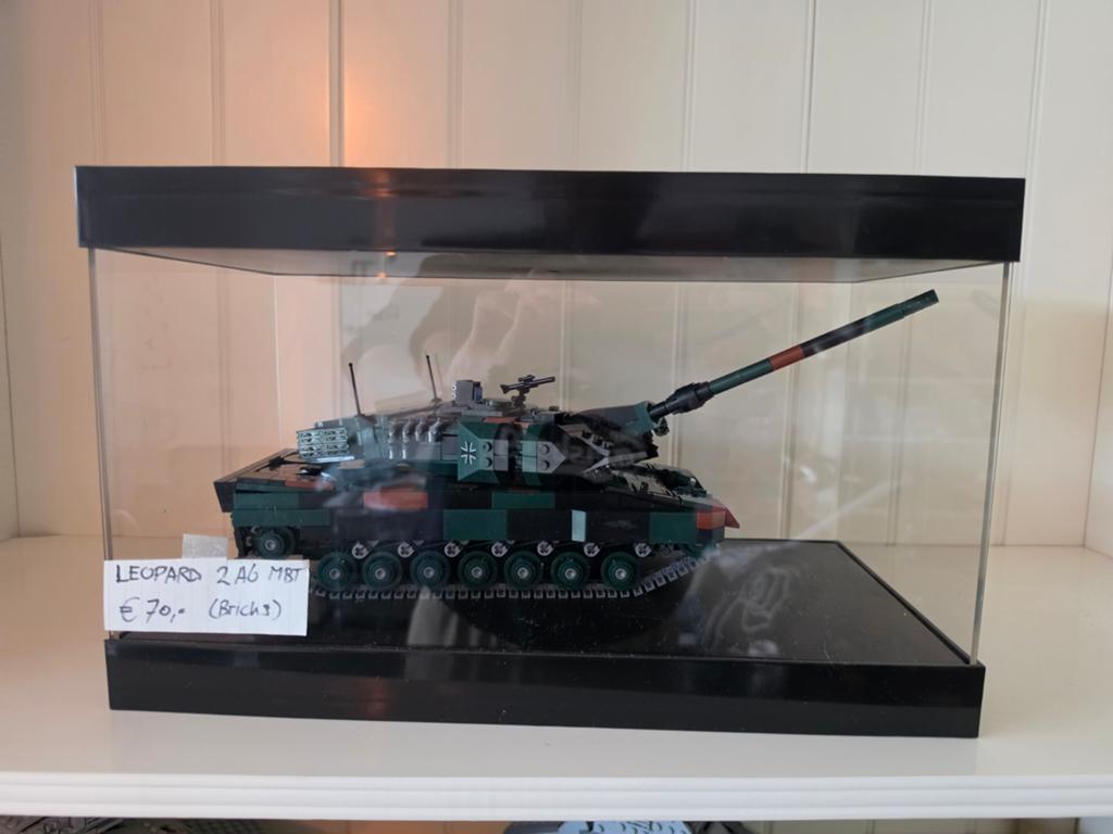 XINGBAO KPZ LEOPARD 2A6 MBT tank, Ophalen of Verzenden, Zo goed als nieuw
