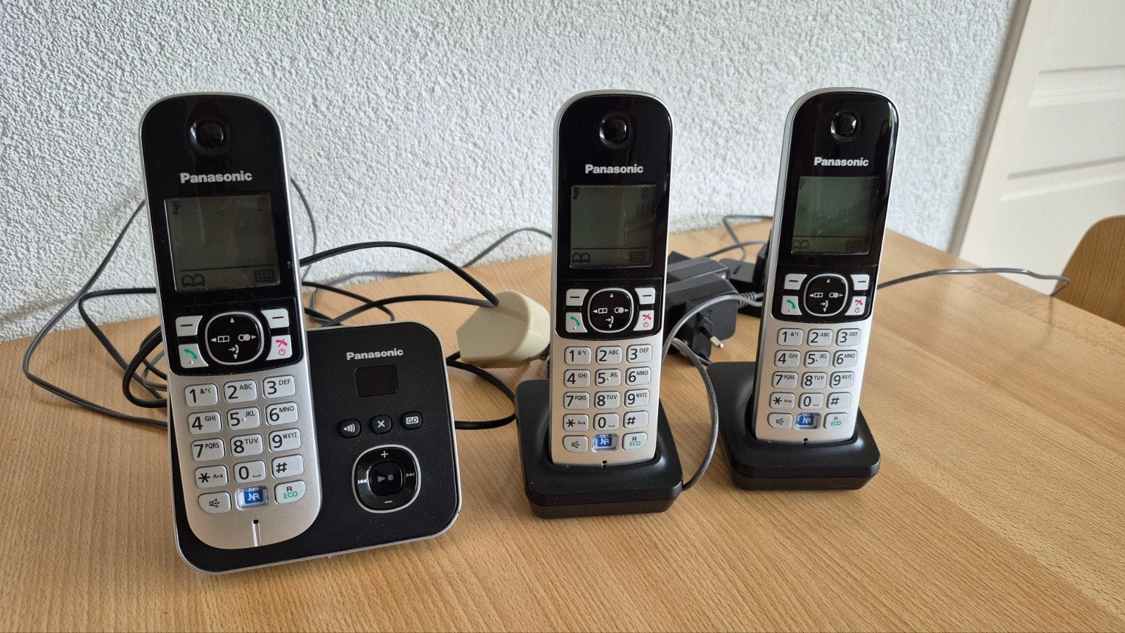 Panasonic KX-TG6823NL draadloze telefoons (3 stuks), Ophalen of Verzenden, Zo goed als nieuw, 3 handsets