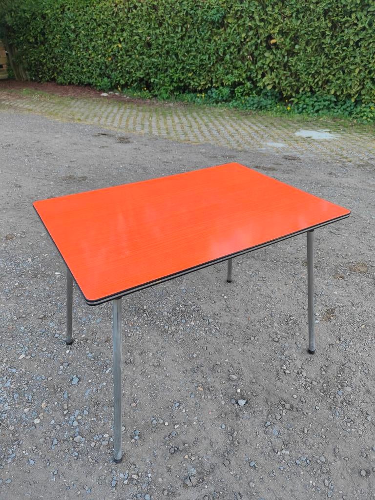 Formica tafel oranje vintage, Huis en Inrichting, Ophalen, 50 tot 100 cm, 50 tot 100 cm, Zo goed als nieuw