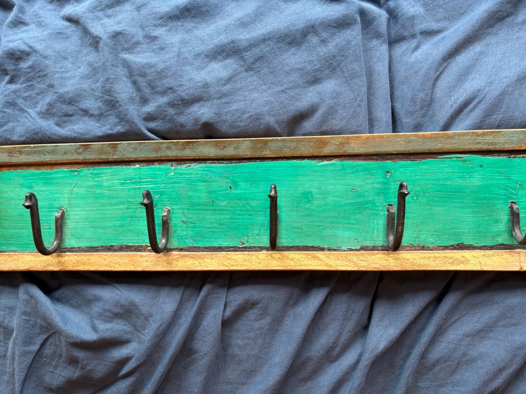 Scrapwood kapstok met 5 haken - Uniek 80x3x14, Wandkapstok, Gebruikt, Ophalen of Verzenden, Minder dan 100 cm