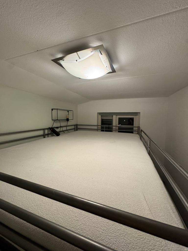 Hoogslaper 140cm met matras gratis, Ophalen, Hoogslaper, 140 cm, Zo goed als nieuw