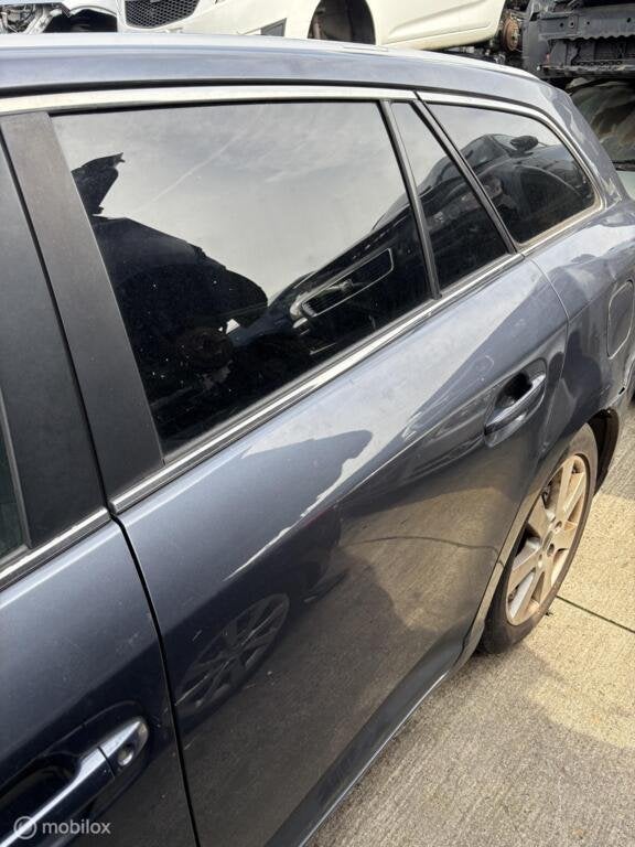 Achterdeur linksachter Toyota Avensis Wagon III ('06-'15), Ophalen, Gebruikt, Deur, Toyota