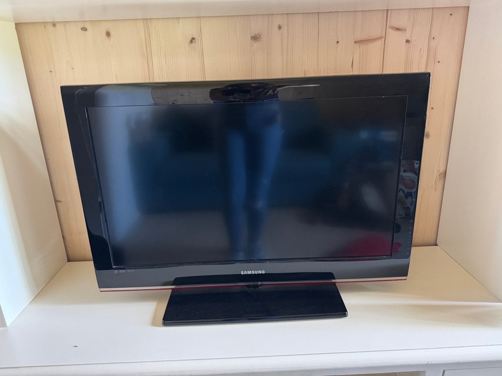 Foto 2 van Samsung 32 inch Full HD TV – LE32B530P7W