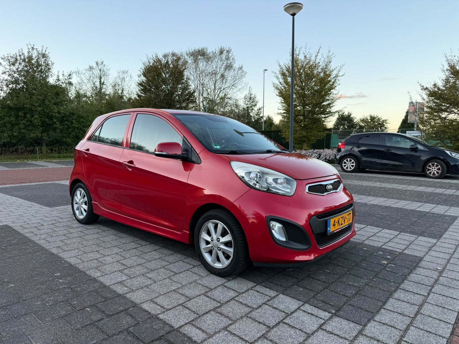 Kia Picanto 1.2 Cvvt 5-DRS 2013 Rood, Auto's, Voorwielaandrijving, 4 cilinders, 400 kg, 23 km/l