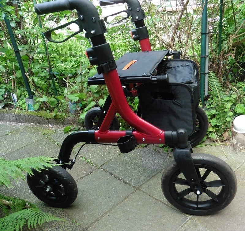 NIEUWE rollator zeer geschikt voor wandelingen in de Natuur, Diversen, Ophalen, Lichtgewicht, Nieuw