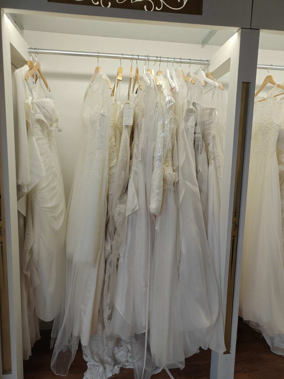 Sale: Trouwjurken van €100 tot €300, Kleding | Dames, Ophalen of Verzenden, Nieuw, Wit, Trouwjurk