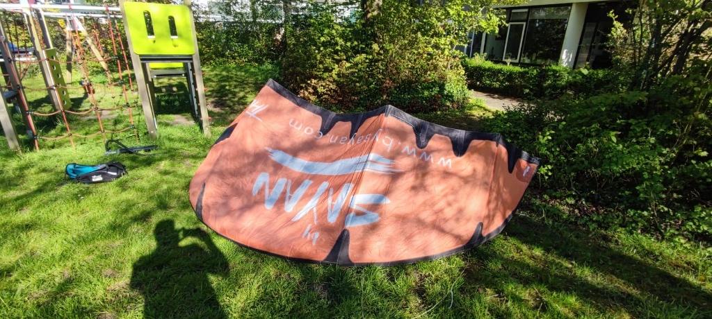 Ozone edge 8m v10, Watersport en Boten, Kitesurfen, Gebruikt, Overige typen, 8 m², Geen board, Ophalen of Verzenden