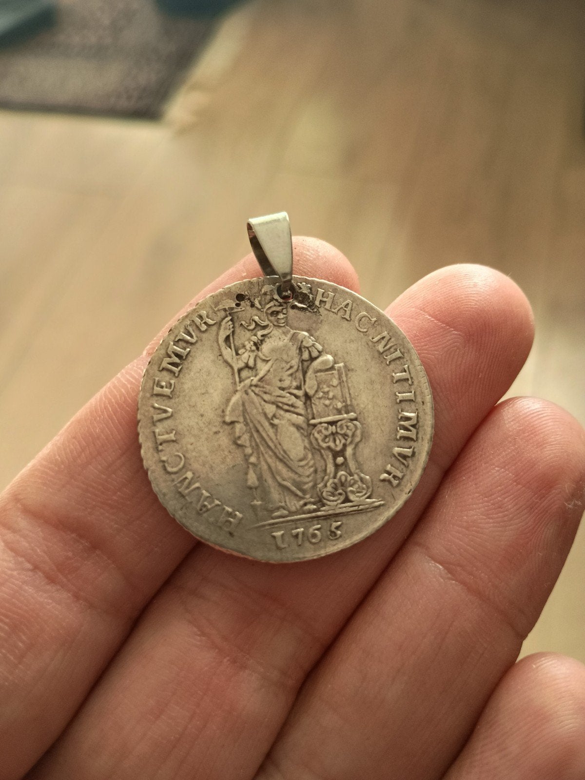 Zilveren 1 Gulden 1765 met oogje - Hanger, 1 gulden, Vóór koninkrijk, Zilver, Ophalen of Verzenden