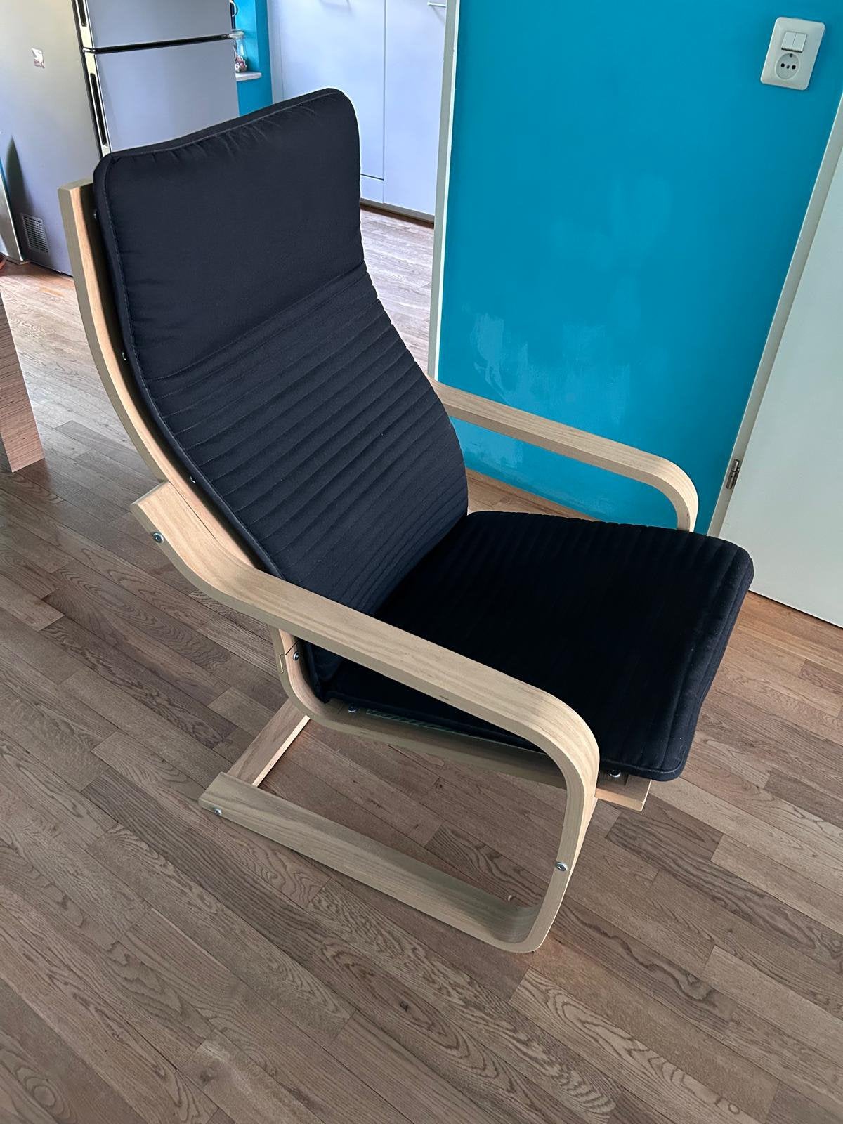 IKEA POÄNG fauteuil / relaxstoel (Berkenfineer / Zwart), Ophalen, Zo goed als nieuw, 50 tot 75 cm