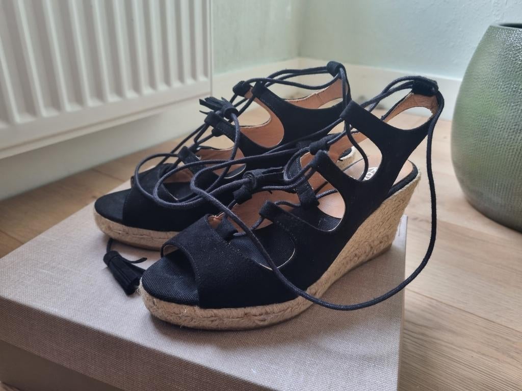 Omoda sandalen, Zwart, Omoda, Gedragen, Sandalen of Muiltjes