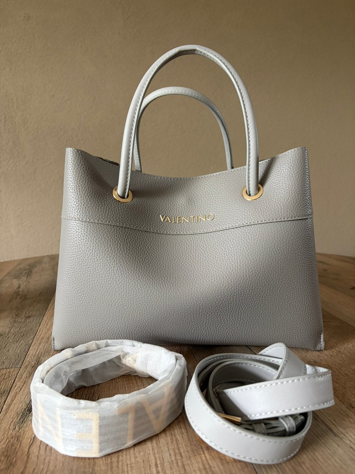 Valentino tote, grijs, Sieraden, Tassen en Uiterlijk, Tassen | Damestassen, Ophalen of Verzenden, Zo goed als nieuw, Grijs, Shopper