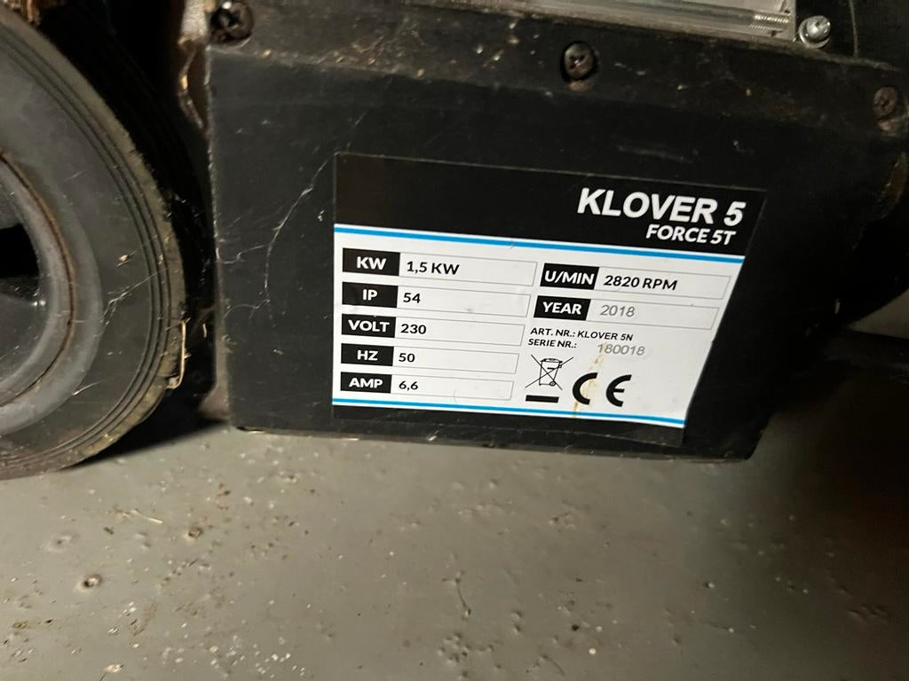 Klover 5T Kloofmachine - Elektrisch, 2018, Tuin en Terras, Kloofmachines, Ophalen, Gebruikt, Elektrisch, Liggend