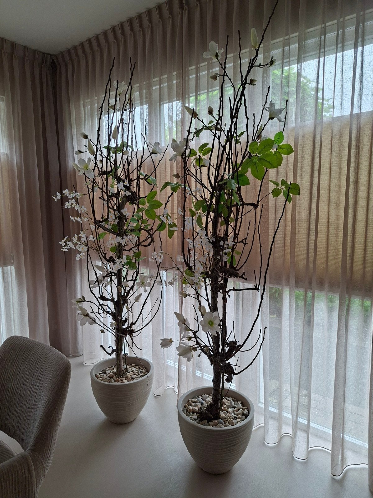 2 Magnolia boom/bloemstuk, Ophalen, Zo goed als nieuw