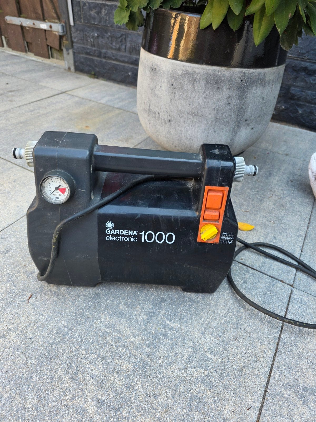Gardena Electronic 1000 Hydrofoorpomp, Tuin en Terras, Waterpompen, Ophalen of Verzenden, Gebruikt, Elektrisch, Hydrofoorpomp