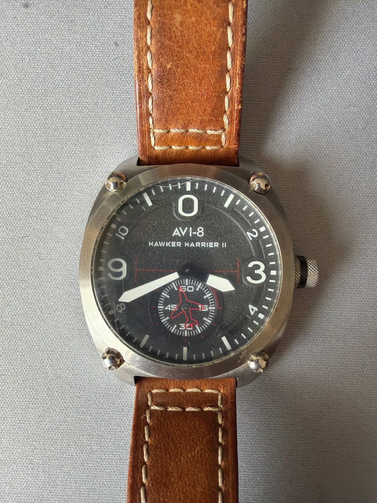 AVI-8 Hawker Harrier II Horloge met Leren Band, Sieraden, Tassen en Uiterlijk, Horloges | Heren, Overige merken, Staal, Polshorloge