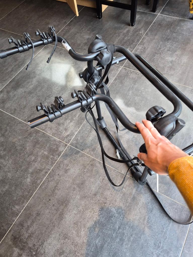Fietsendrager voor 2 fietsen op reservewiel (4x4/camper), Ophalen